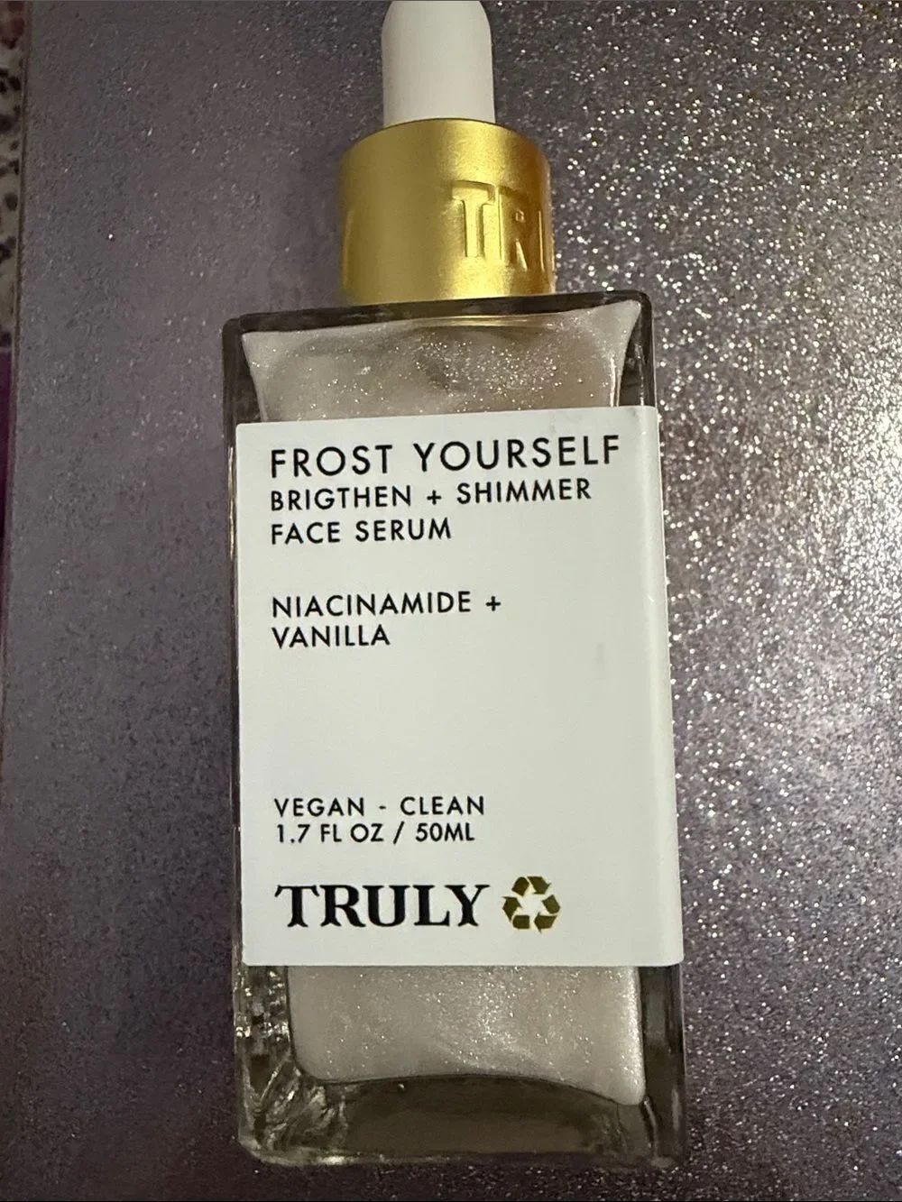 TRULY Frost Yourself Brighten + Shimmer Face Serum - Pearl
